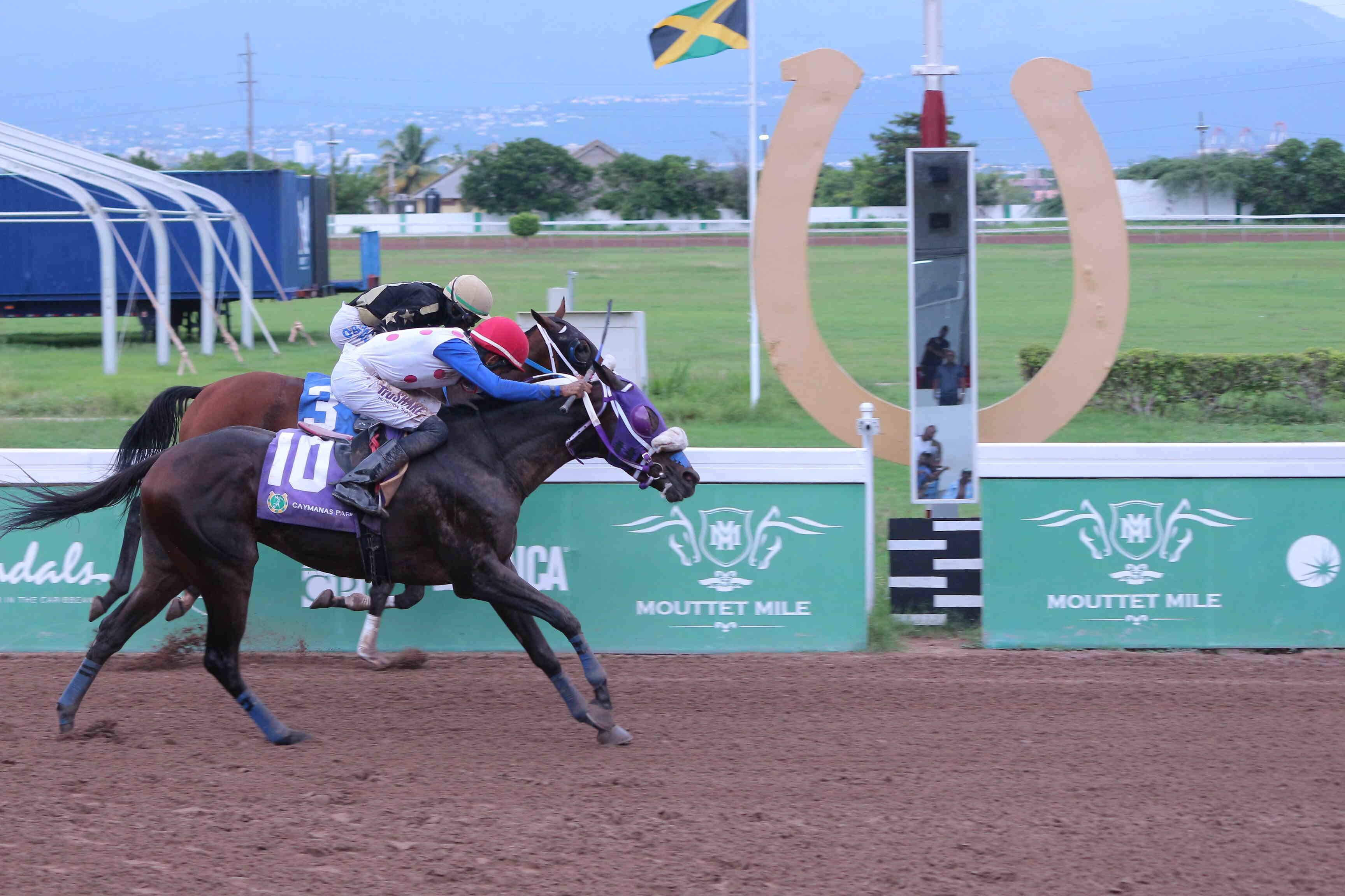 Champions Crowned and Palates Delighted at Caymanas Park’s Boots, Barrel, and Bourbon Event 