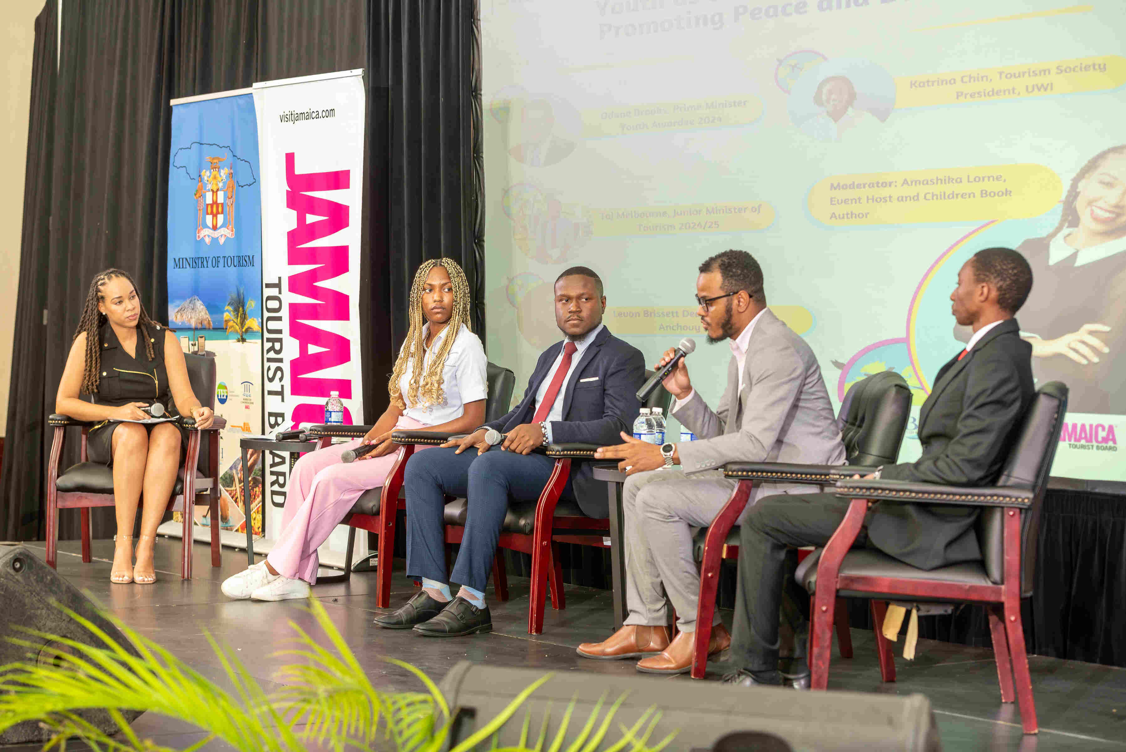  Youth Leaders See Many Opportunities in Tourism  