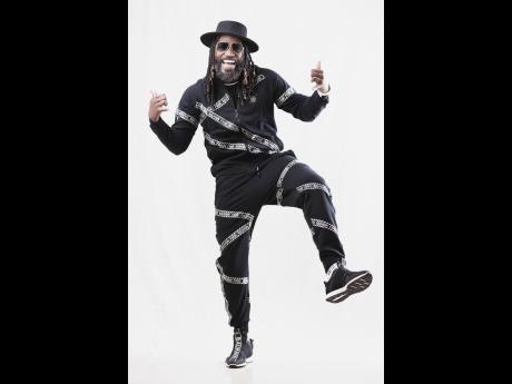 Chris Gayle shoots music video in Dubai with Indian artiste Arko