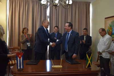Jamaica, Cuba sign letters of intent for technical  cooperation agreements on eye care and medical brigades