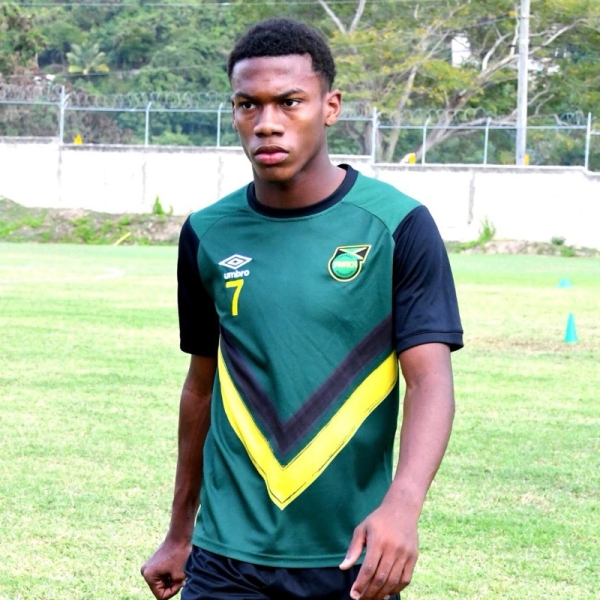 Chelsea confirm signing of Jamaican teenage striker Dujuan Richards